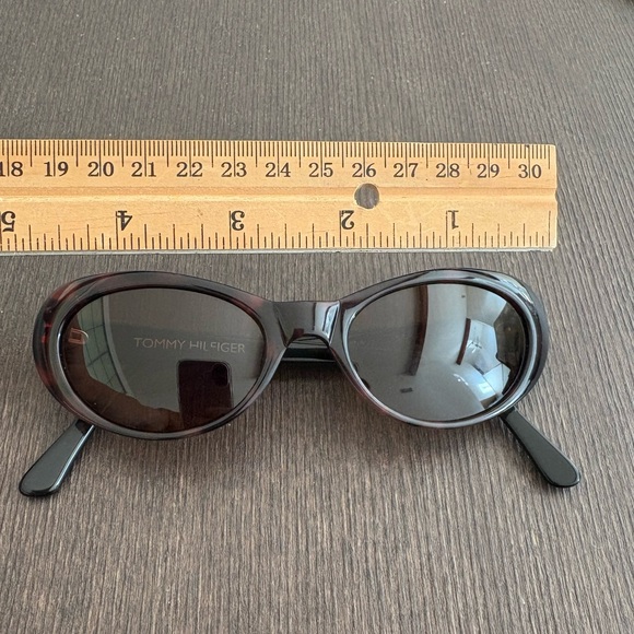 Vintage Tommy Hilfiger Women’s Dark Brown Sunglasses
